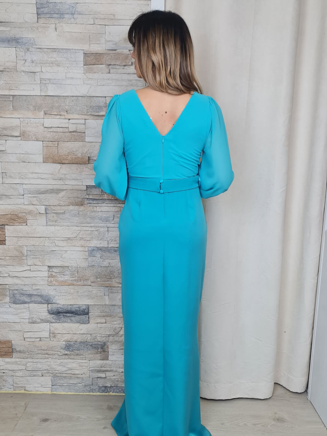 VESTIDO DE CERIMÓNIA COMPRIDO AZUL TURQUESA COM MANGAS