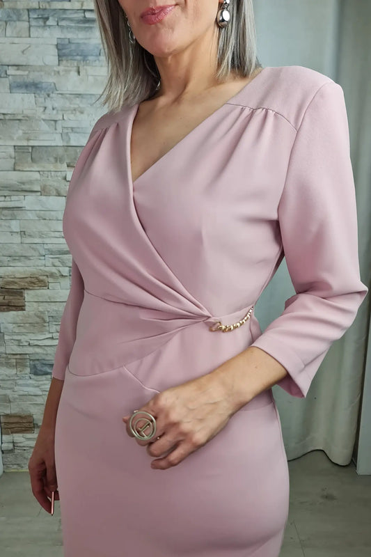 VESTIDO ROSA COM DRAPEADO NOS OMBROS