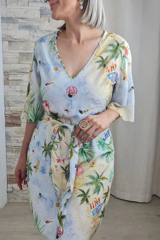VESTIDO CURTO COM TEMA PRAIA