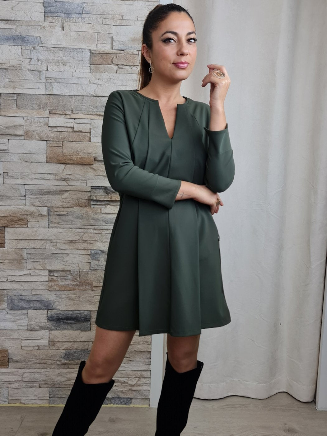 VESTIDO FRANZIDO COM BOLSOS VERDE