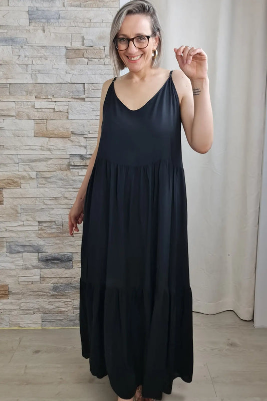 VESTIDO LONGO COM ALÇAS AJUSTÁVEIS EM PRETO