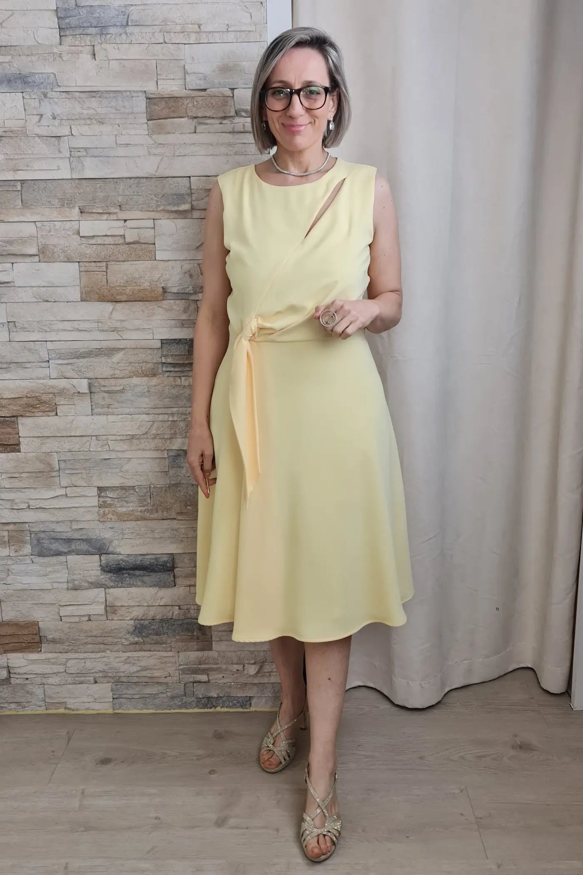 VESTIDO MIDI EVASÉ AMARELO
