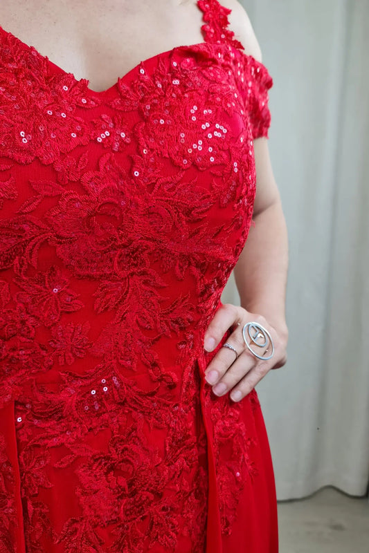 VESTIDO DE CERIMÓNIA VERMELHO COM DECOTE EM BARCO